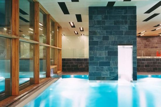 Wellness met zwembad.